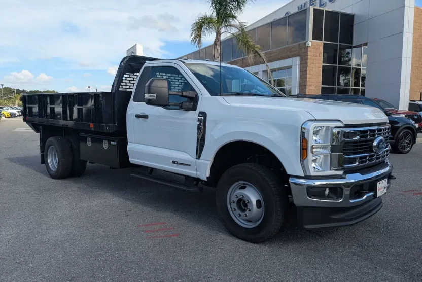2024 Ford F-350 XL photo 1