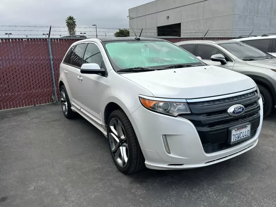 2014 Ford Edge Sport photo 1