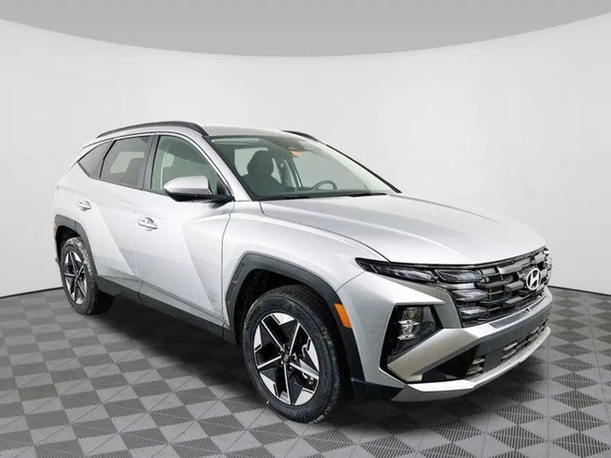 2025 Hyundai Tucson SEL photo 1
