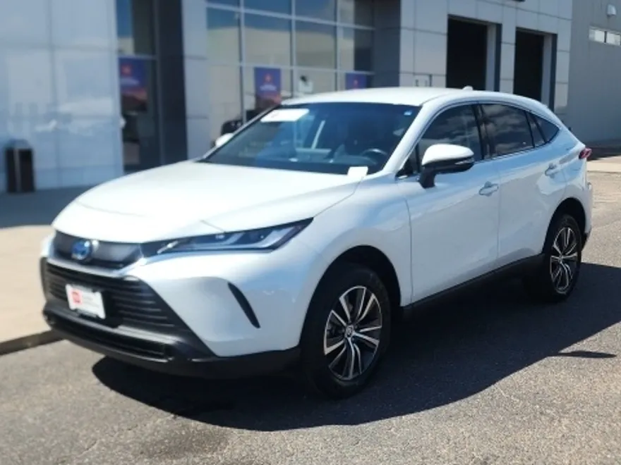 2023 Toyota Venza LE photo 1