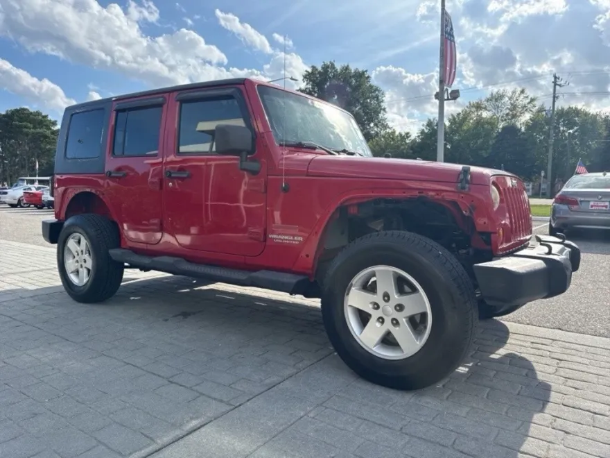 2010 Jeep Wrangler Unlimited Sport photo 1