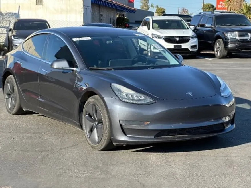 2018 Tesla Model 3 Performance photo 1