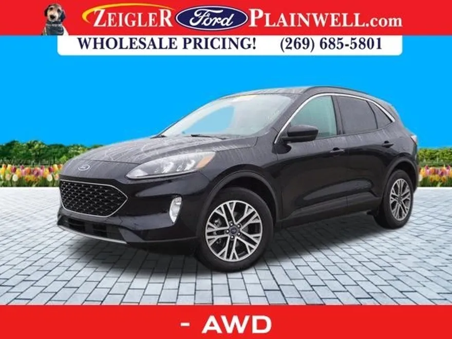 2020 Ford Escape SEL photo 1