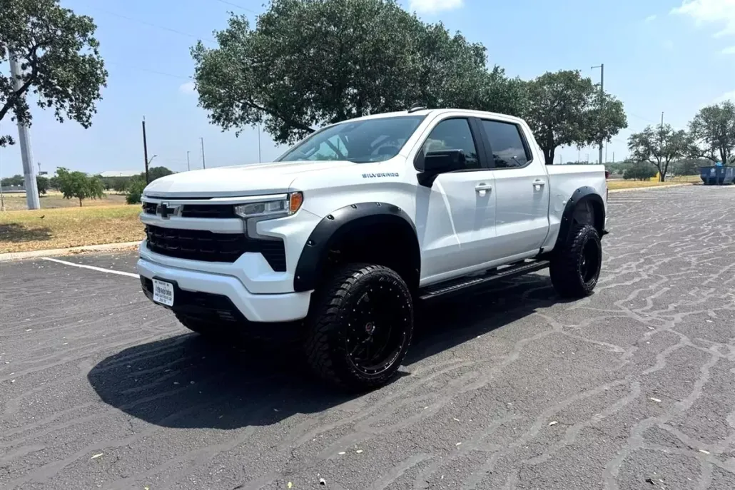 2022 Chevrolet Silverado 1500 RST photo 1