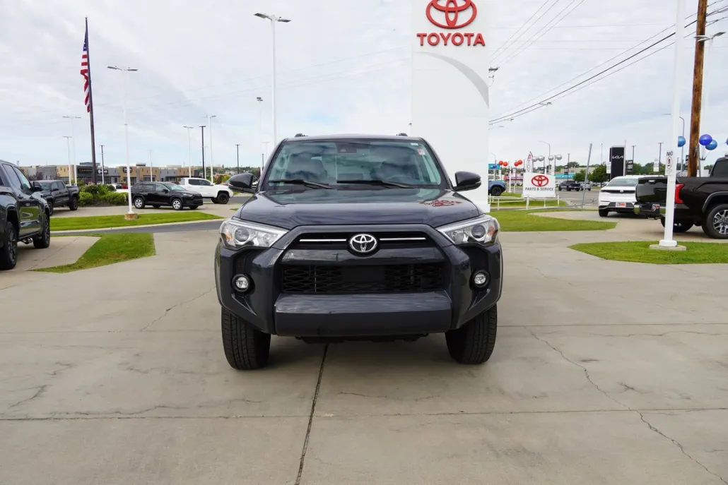 2024 Toyota 4Runner SR5 Premium photo 1