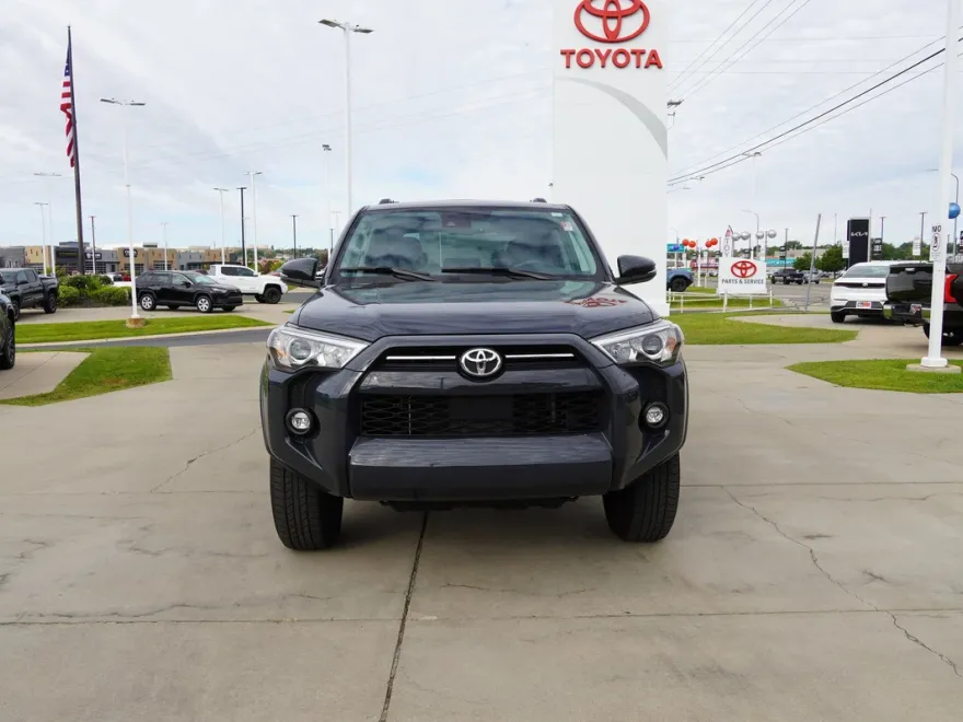 2024 Toyota 4Runner SR5 Premium photo 1