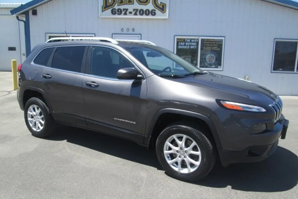 2015 Jeep Cherokee Latitude photo 1