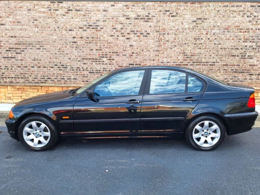 2001 Bmw 325i 3-Series photo 1