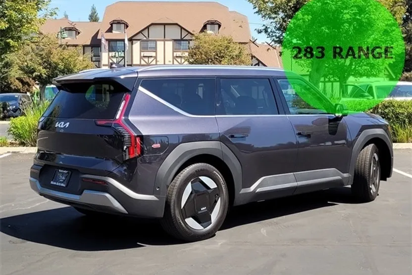 2026 Kia EV9 Wind photo 1