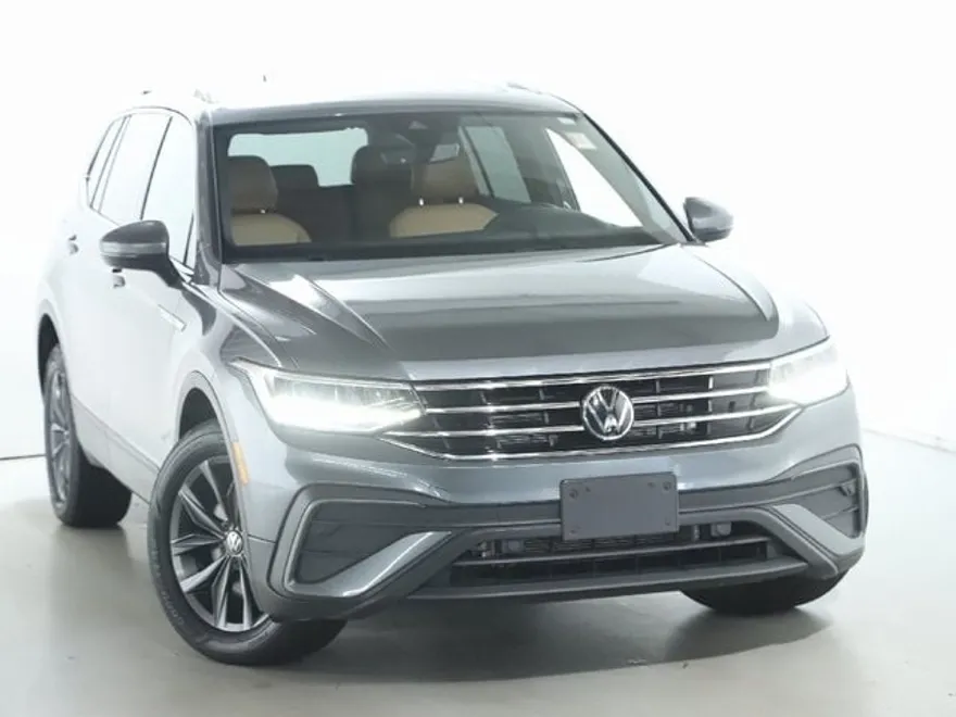 2022 Volkswagen Tiguan SE photo 1