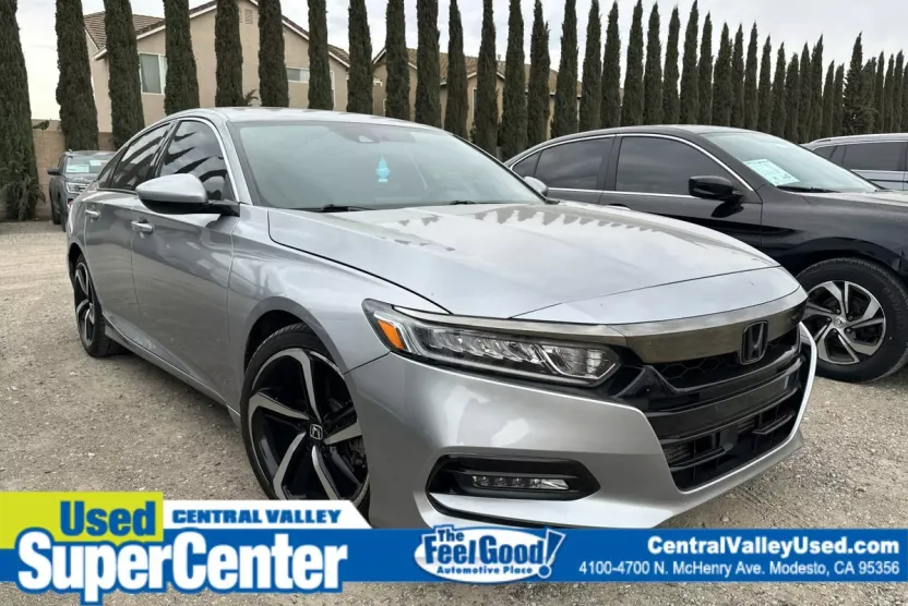 2018 Honda Accord Sport 2.0T photo 1
