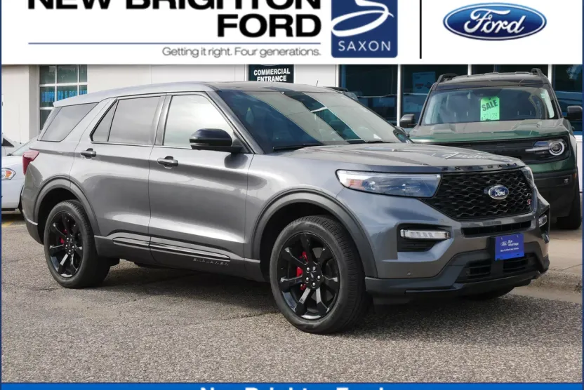2022 Ford Explorer ST photo 1