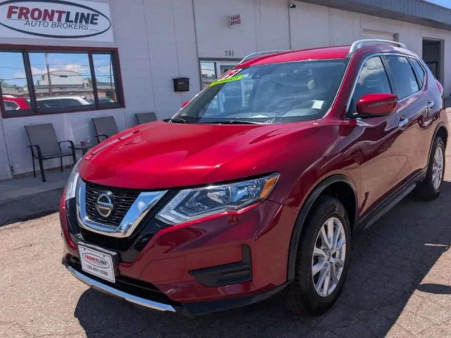 2019 Nissan Rogue SV photo 1