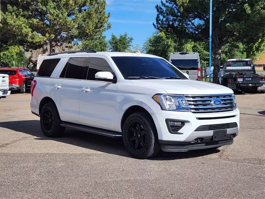 2021 Ford Expedition XLT photo 1