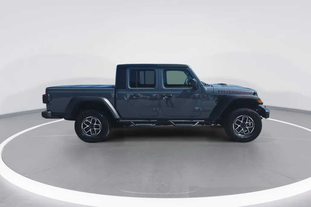 2024 Jeep Gladiator Rubicon photo 1