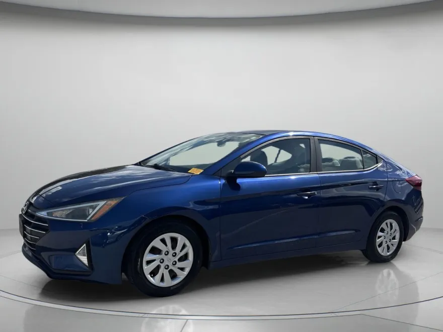 2019 Hyundai Elantra SE photo 1