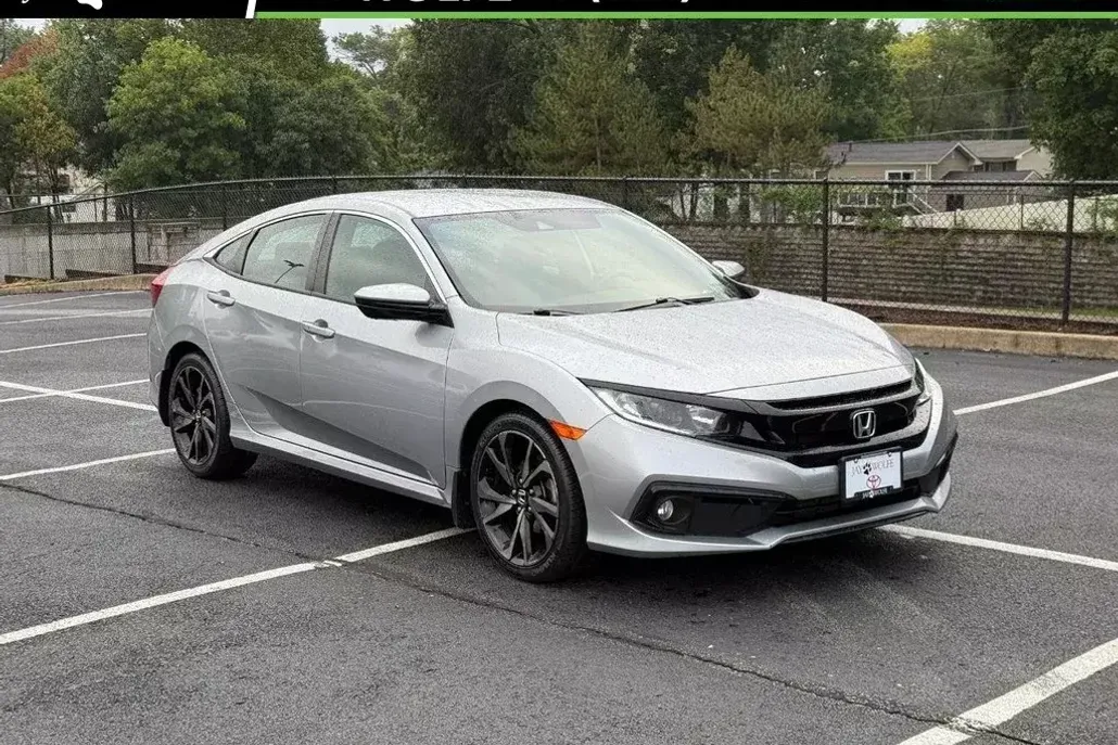 2021 Honda Civic Sport photo 1