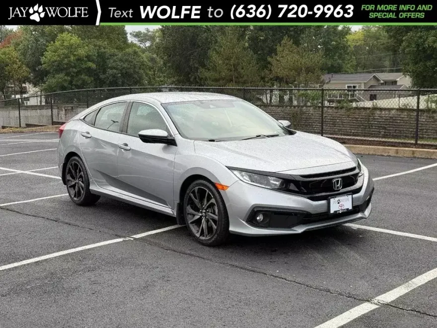 2021 Honda Civic Sport photo 1