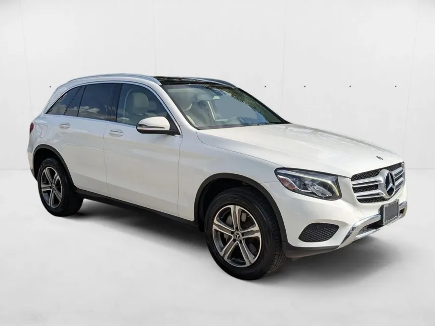 2019 Mercedes Benz GLC 300 4MATIC photo 1