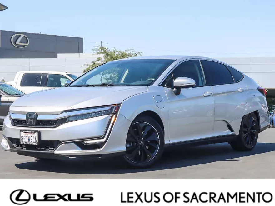 2018 Honda Clarity Plug-In Hybrid photo 1
