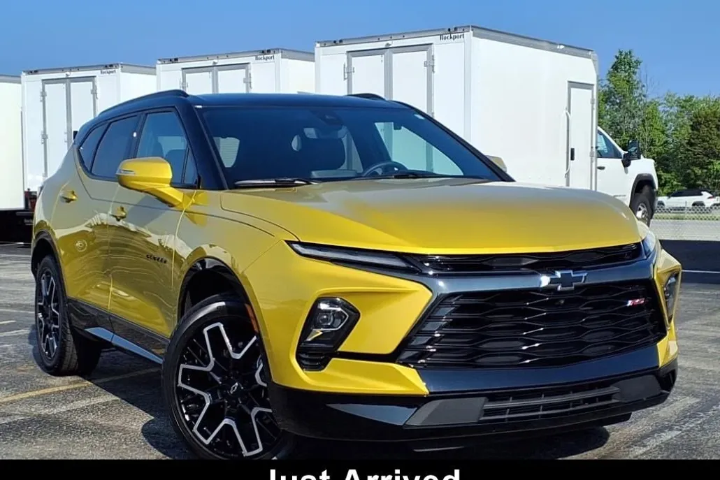 2023 Chevrolet Blazer RS photo 1