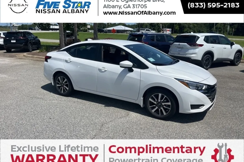 2025 Nissan Versa 1.6 SV photo 1