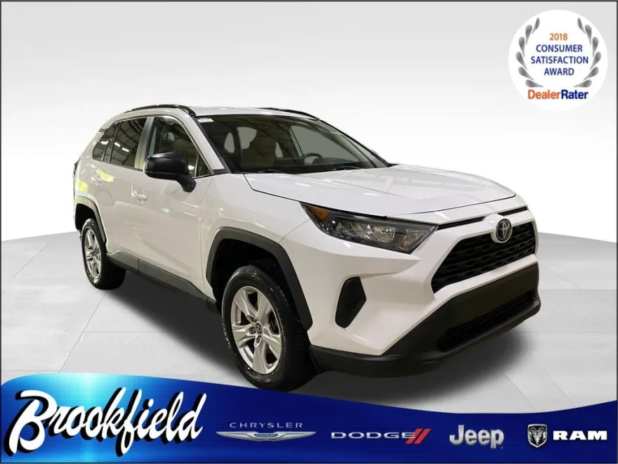 2019 Toyota RAV4 Hybrid LE photo 1