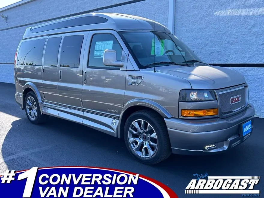 2025 Gmc Savana 2500 Cargo photo 1