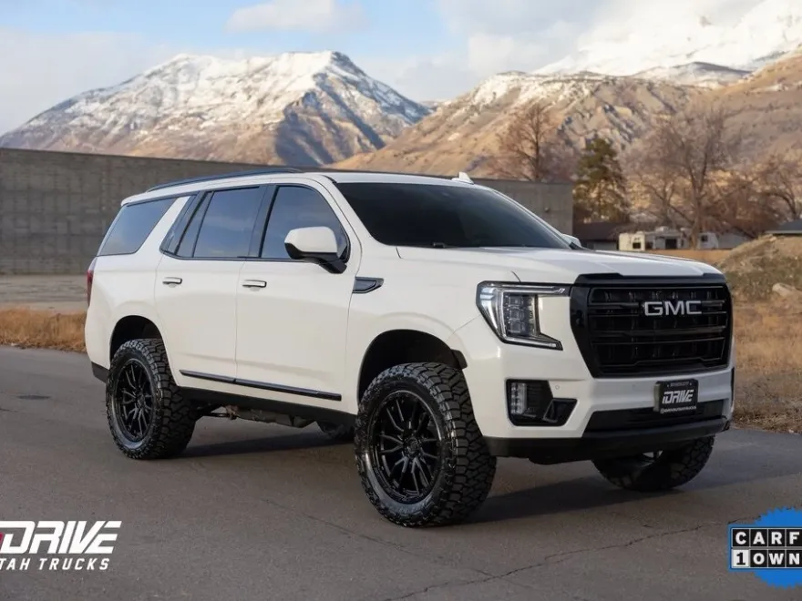 2023 Gmc Yukon SLT photo 1