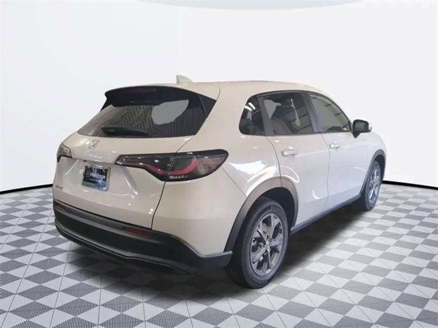 2026 Honda HR-V LX photo 1