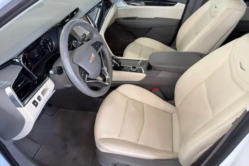 2025 Cadillac XT6 Premium Luxury photo 1