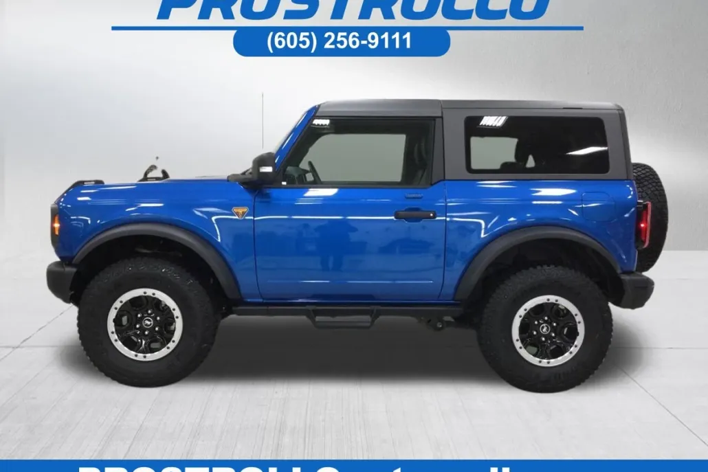 2023 Ford Bronco Outer Banks photo 1
