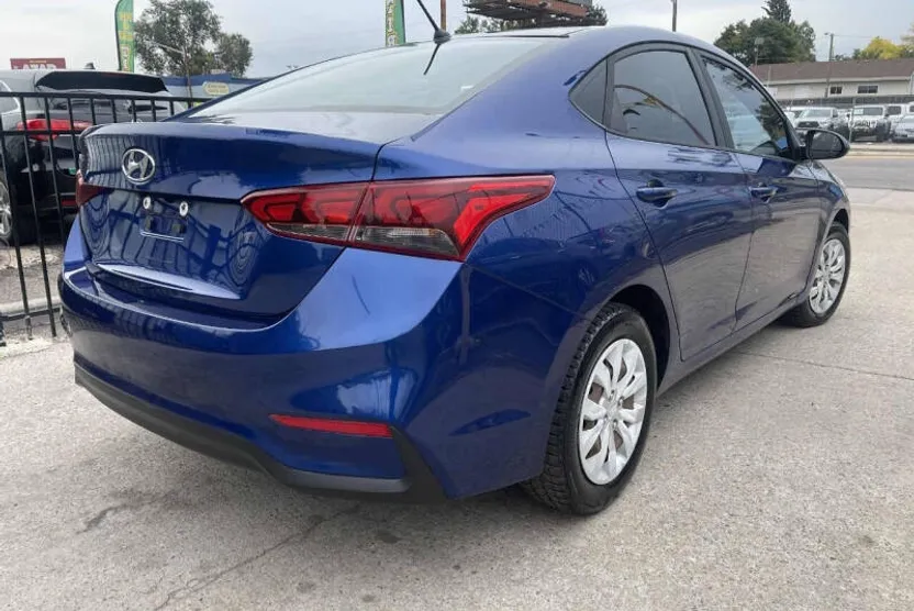 2019 Hyundai Accent SE photo 1