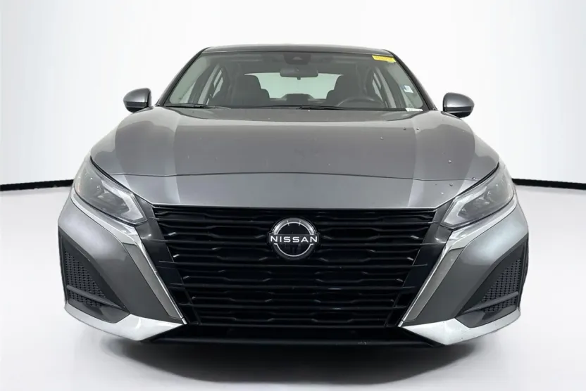 2023 Nissan Altima 2.5 S photo 1