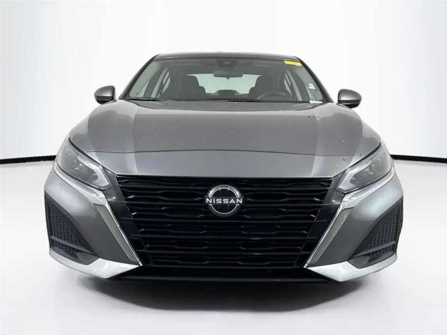 2023 Nissan Altima 2.5 S photo 1