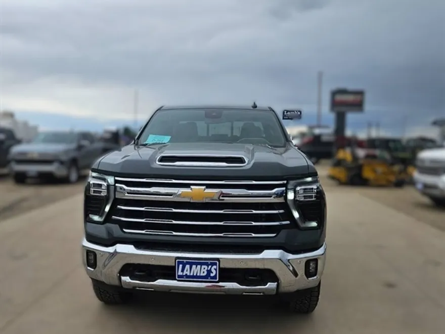 2025 Chevrolet Silverado 2500HD LTZ photo 1