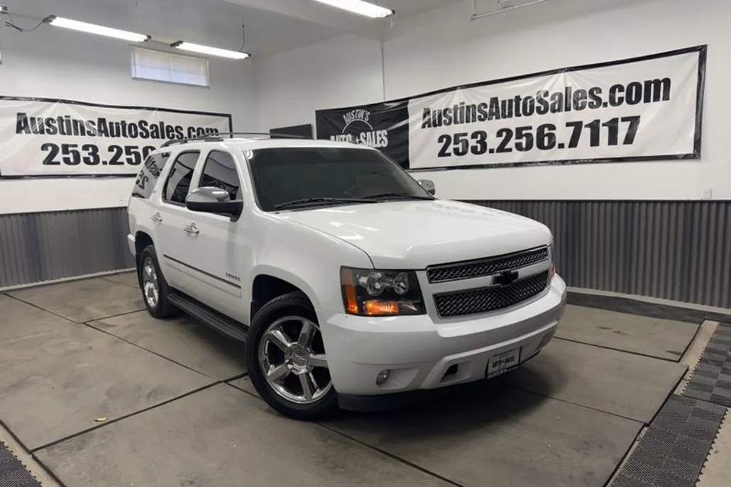2013 Chevrolet Tahoe LTZ photo 1