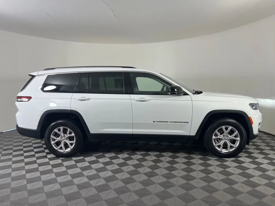 2022 Jeep Grand Cherokee Limited photo 1
