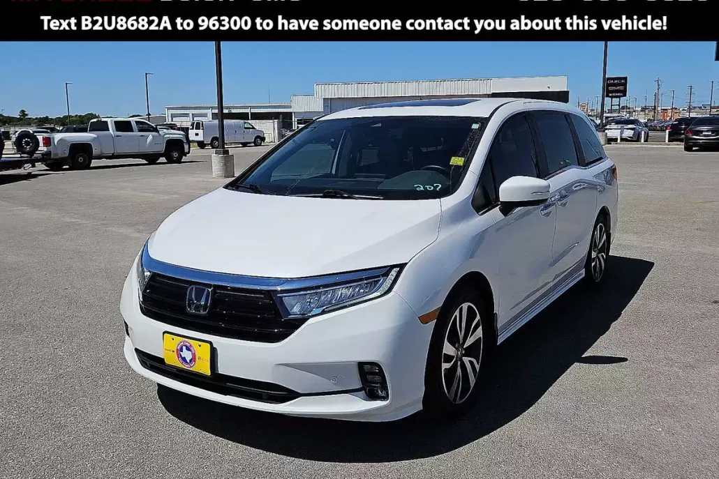 2024 Honda Odyssey Touring photo 1