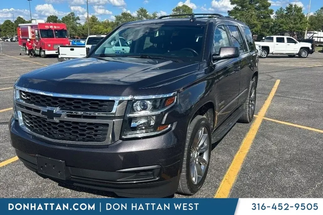 2017 Chevrolet Tahoe LT photo 1