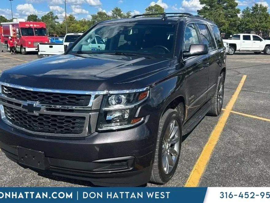 2017 Chevrolet Tahoe LT photo 1