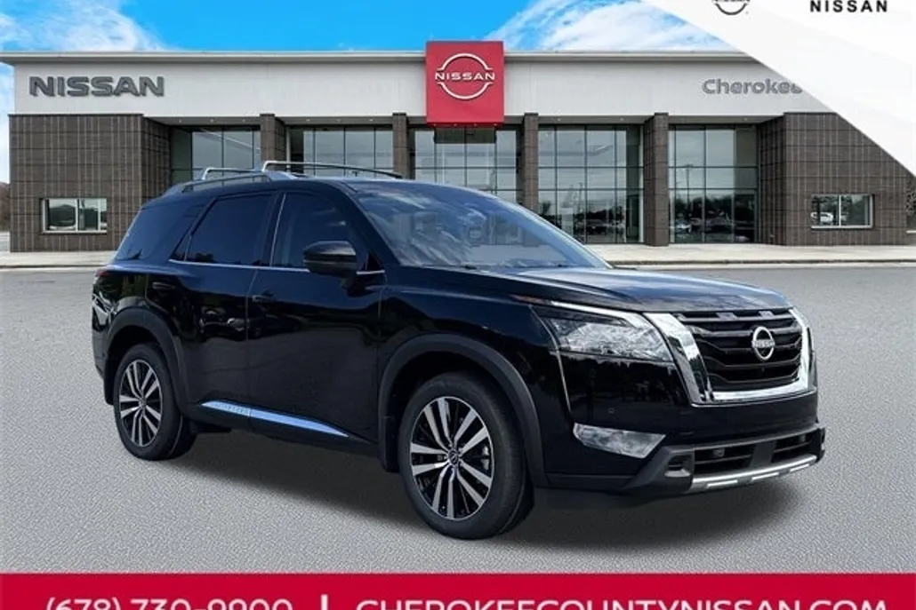 2025 Nissan Pathfinder Platinum photo 1
