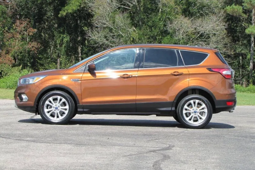 2017 Ford Escape SE photo 1