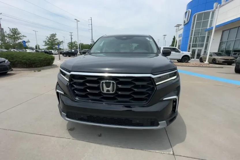 2025 Honda Pilot EX-L photo 1