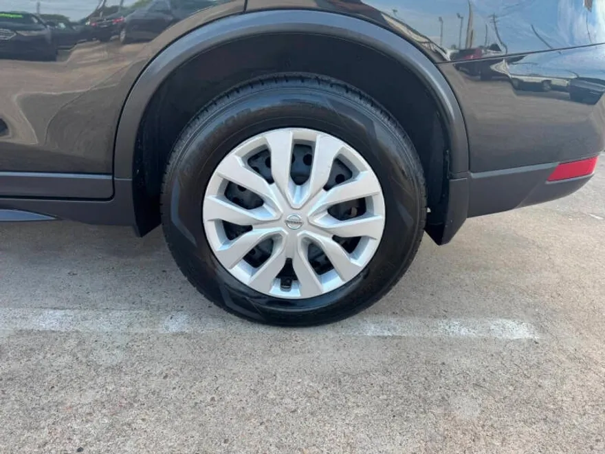 2020 Nissan Rogue S photo 1