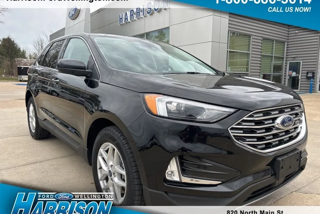 2022 Ford Edge SEL photo 1