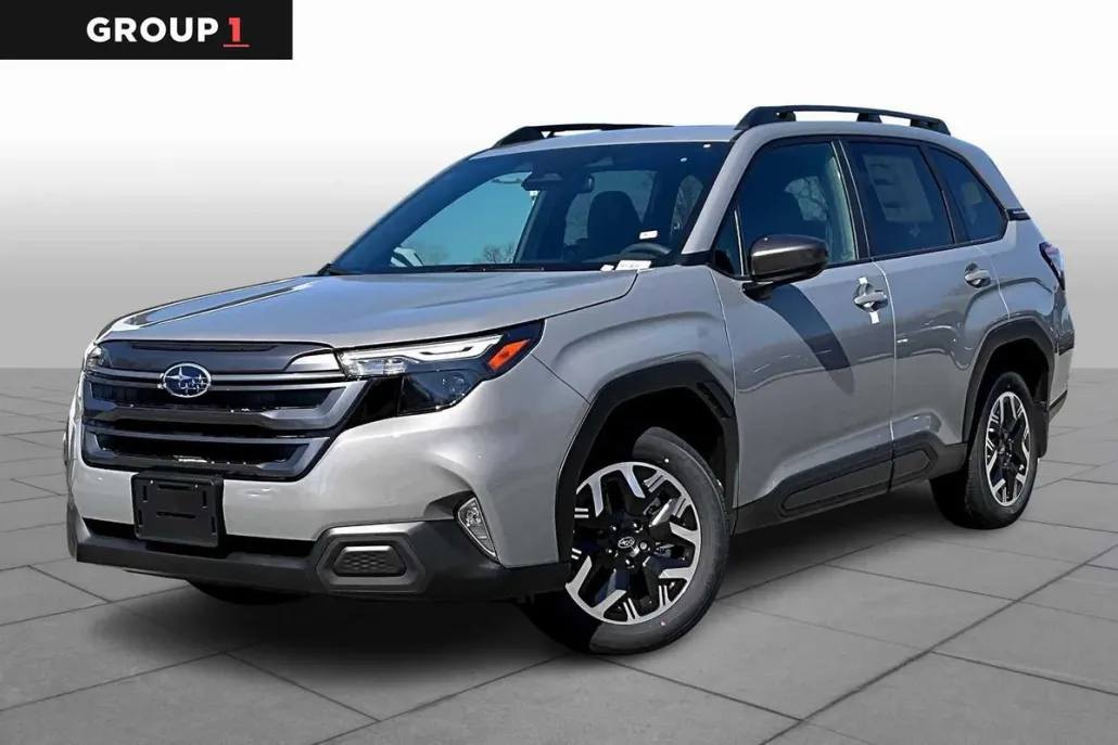 2025 Subaru Forester Premium photo 1