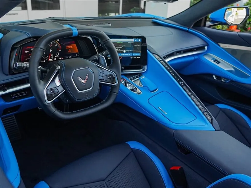 2022 Chevrolet Corvette Stingray photo 2