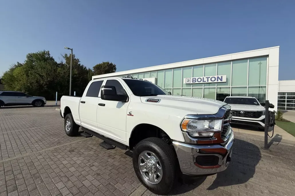 2024 Ram 2500 Tradesman photo 1