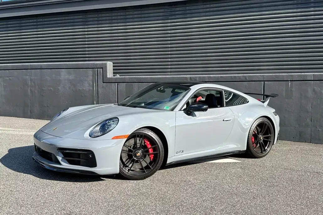 2023 Porsche 911 4 GTS photo 1